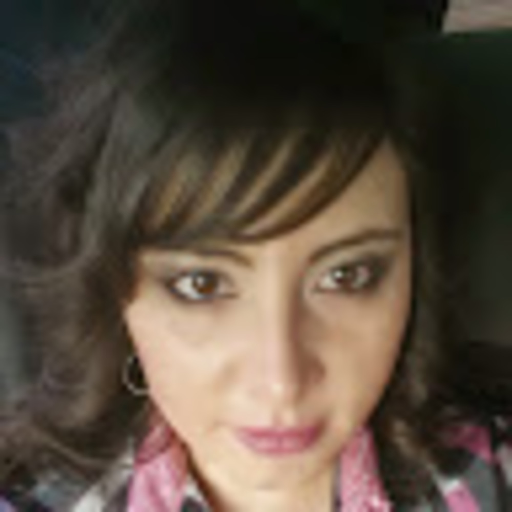 Meet your Posher, Cristina